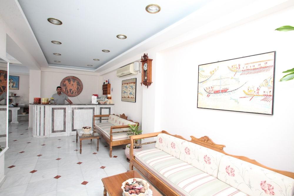 Dioskouri Art Villas Kamari  Bagian luar foto